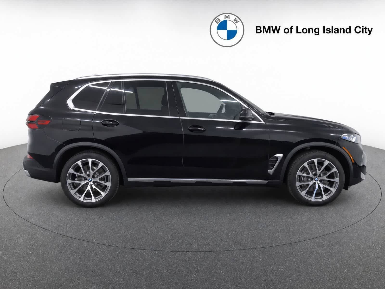 New 2026 BMW X5 xDrive40i w/ Climate Comfort Package AWD/4WD image 8