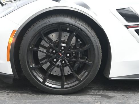 Used 2017 Chevrolet Corvette Grand Sport RWD image 30