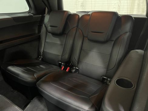 Used 2017 Mercedes-Benz GLS 550 4MATIC image 33