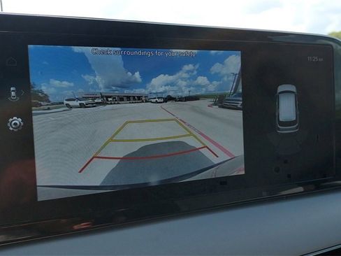 Used 2025 Hyundai Palisade SE image 23