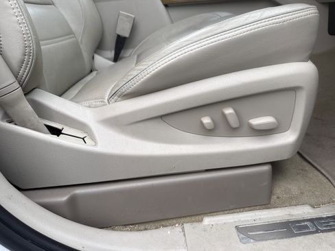 Used 2017 GMC Yukon XL Denali w/ Open Road Package image 18