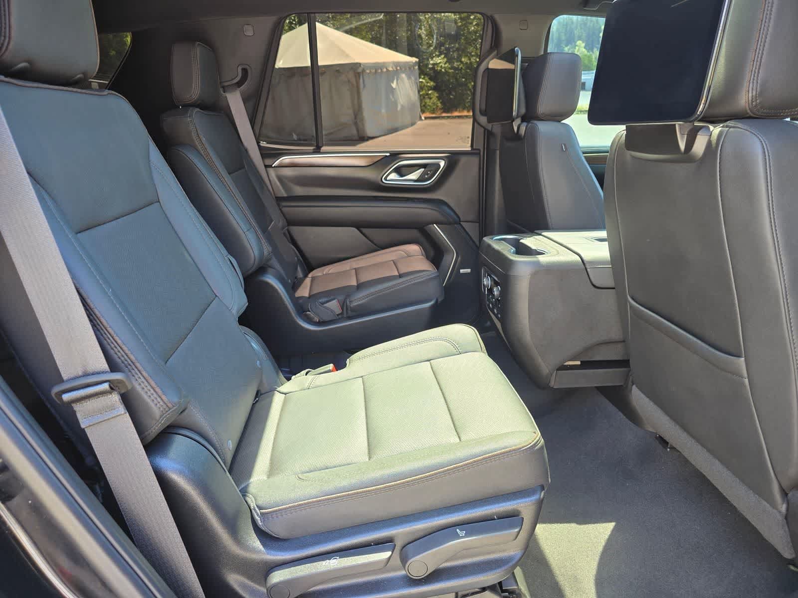 Used 2023 Chevrolet Tahoe High Country w/ Advanced Technology Package AWD/4WD image 27