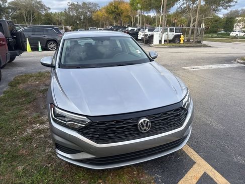 Used 2021 Volkswagen Jetta S w/ Driver Assistance Package image 3