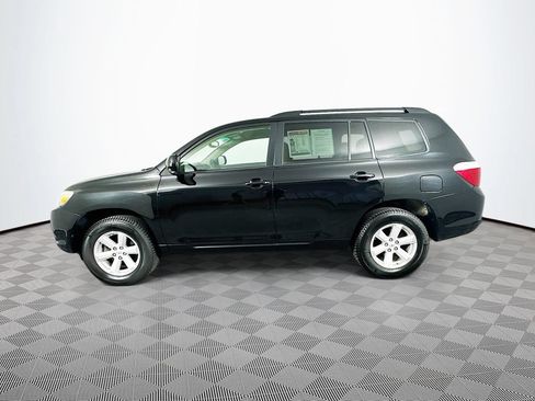 Used 2010 Toyota Highlander 2WD w/ Cold Weather Pkg image 6