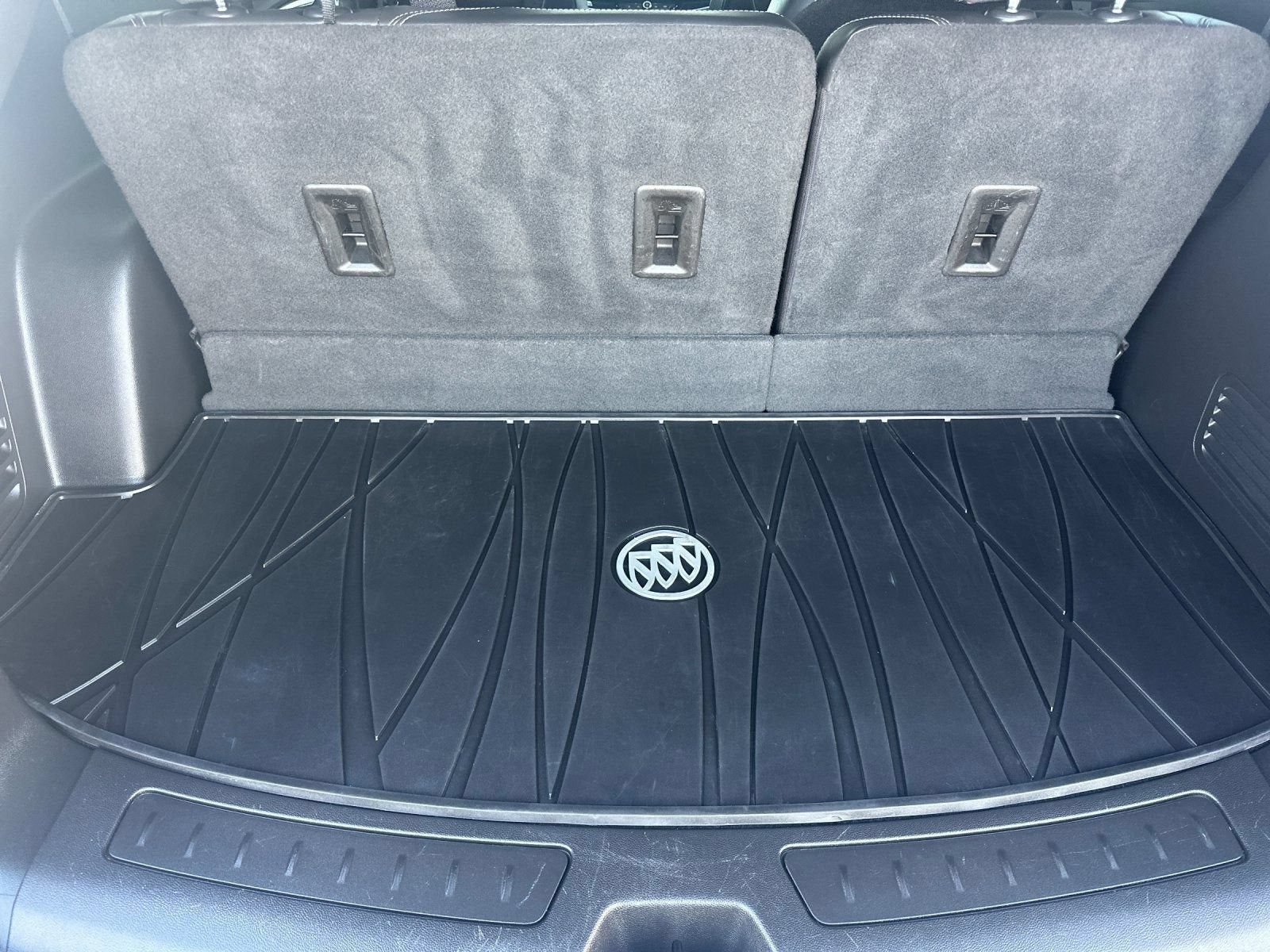 Used 2021 Buick Enclave Avenir w/ Avenir Technology Package AWD/4WD image 17
