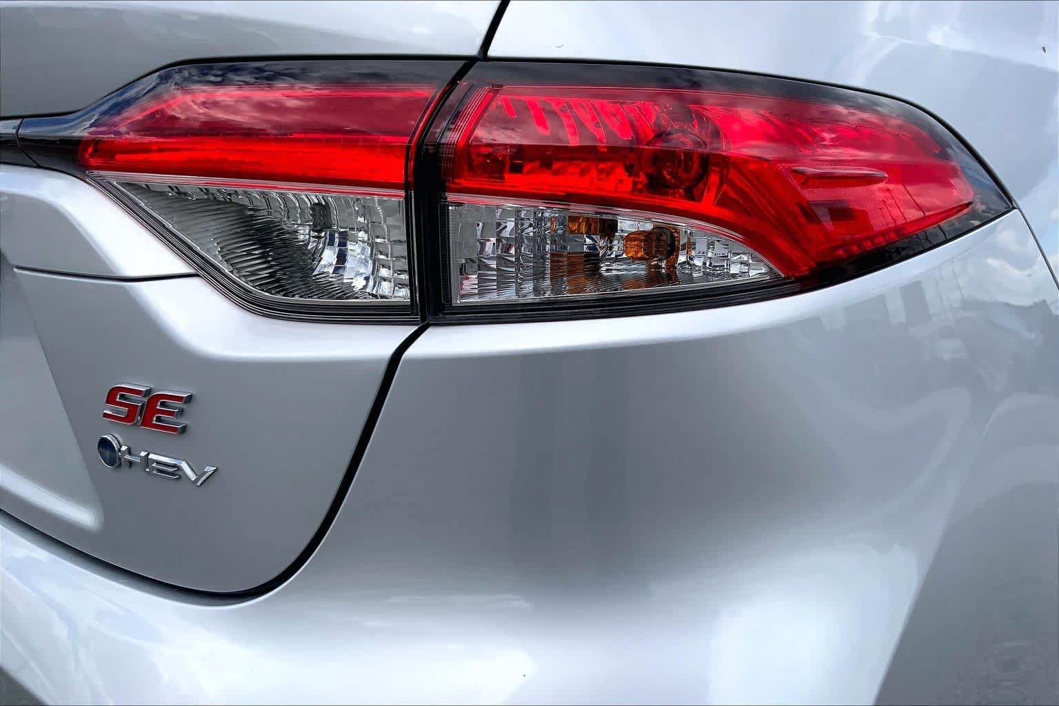 Certified 2026 Toyota Corolla SE w/ SE Premium Package FWD image 10