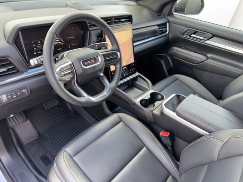 Used 2026 GMC Terrain Elevation w/ Elevation Premium Package AWD/4WD image 4