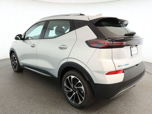 Used 2023 Chevrolet Bolt EUV Premier image 6