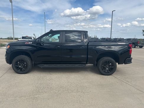 New 2026 Chevrolet Silverado 1500 LT Trail Boss w/ Convenience Package II AWD/4WD image 2