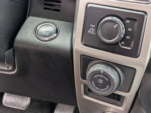 Used 2018 Ford F150 Lariat w/ Equipment Group 502A Luxury AWD/4WD image 26