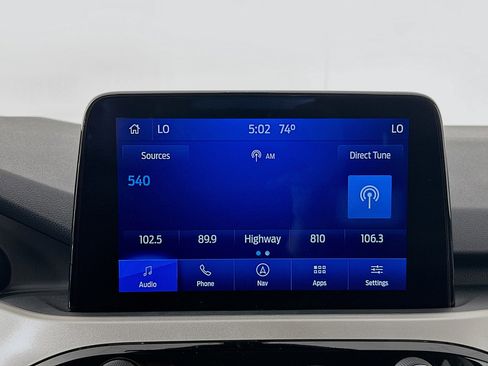 Used 2022 Ford Escape SE w/ SE Sport Appearance Package image 19