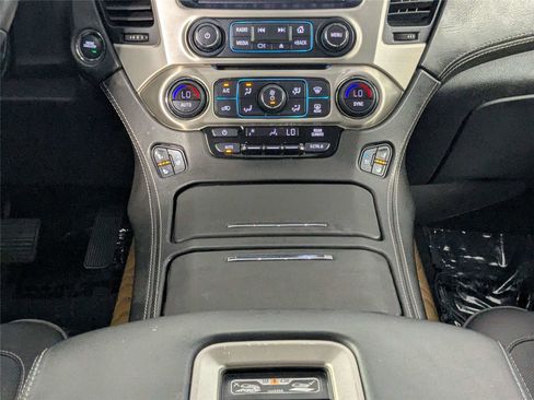 Used 2020 GMC Yukon XL Denali w/ Open Road Package AWD/4WD image 43