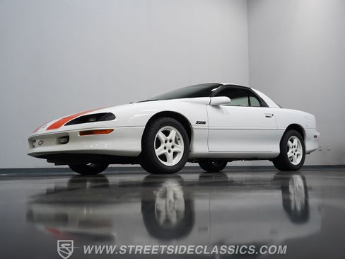 Used 1997 Chevrolet Camaro Z28 w/ Preferred Equipment Group 2 RWD image 21