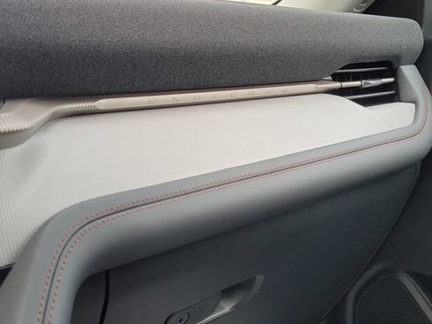 Used 2026 Ford Explorer Active RWD image 29