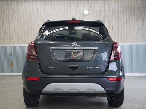 Used 2018 Buick Encore Preferred image 9