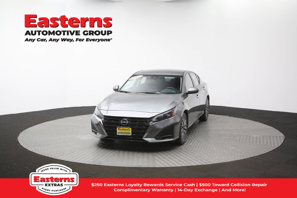 Used 2023 Nissan Altima 2.5 SV FWD image 56