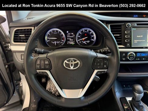 Used 2017 Toyota Highlander Limited AWD/4WD image 19