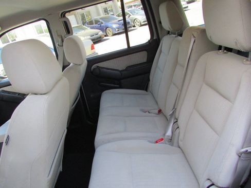 Used 2008 Ford Explorer XLT image 17