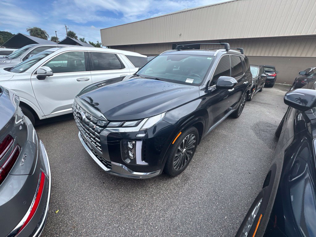 Used 2023 Hyundai Palisade Calligraphy FWD image 6
