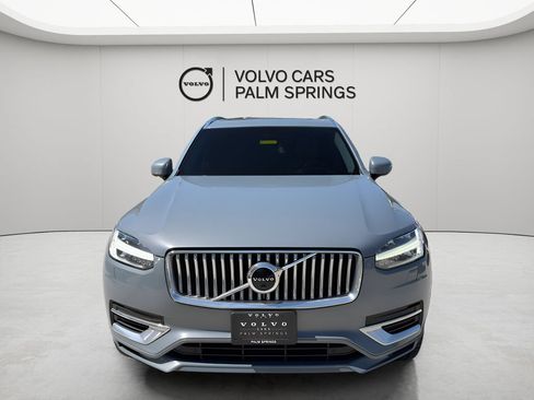 Used 2022 Volvo XC90 T8 Inscription Expression w/ Advanced Package AWD/4WD image 2