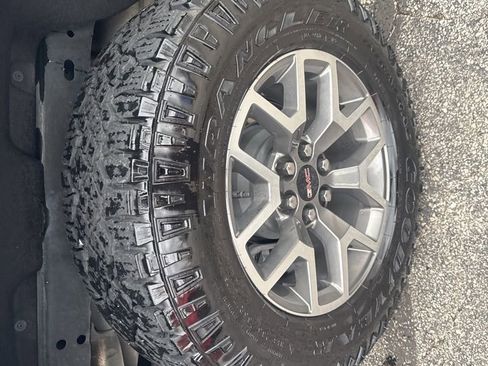 Used 2022 GMC Canyon AT4 w/ Driver Alert Package image 14