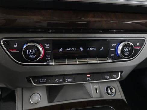 Used 2019 Audi Q5 2.0T Premium Plus w/ Premium Plus Package AWD/4WD image 24