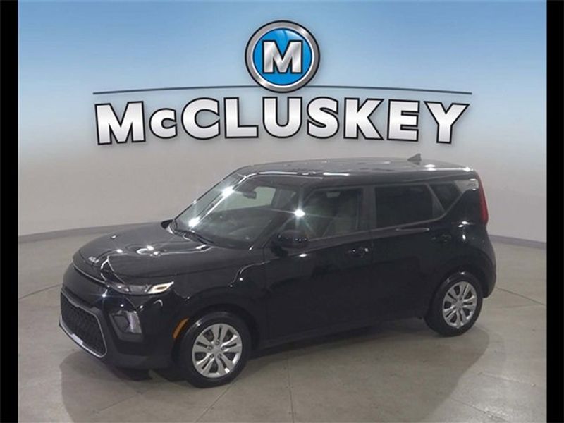 Used 2022 Kia Soul LX image 1
