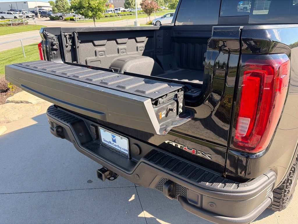 Used 2023 GMC Sierra 1500 AT4X w/ AT4X AEV Edition AWD/4WD image 18