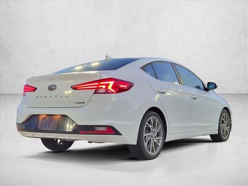Used 2019 Hyundai Elantra Limited w/ Cargo Package FWD image 4