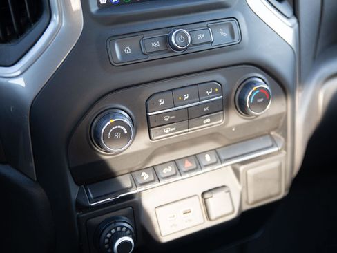 Used 2021 Chevrolet Silverado 1500 Custom Trail Boss image 14