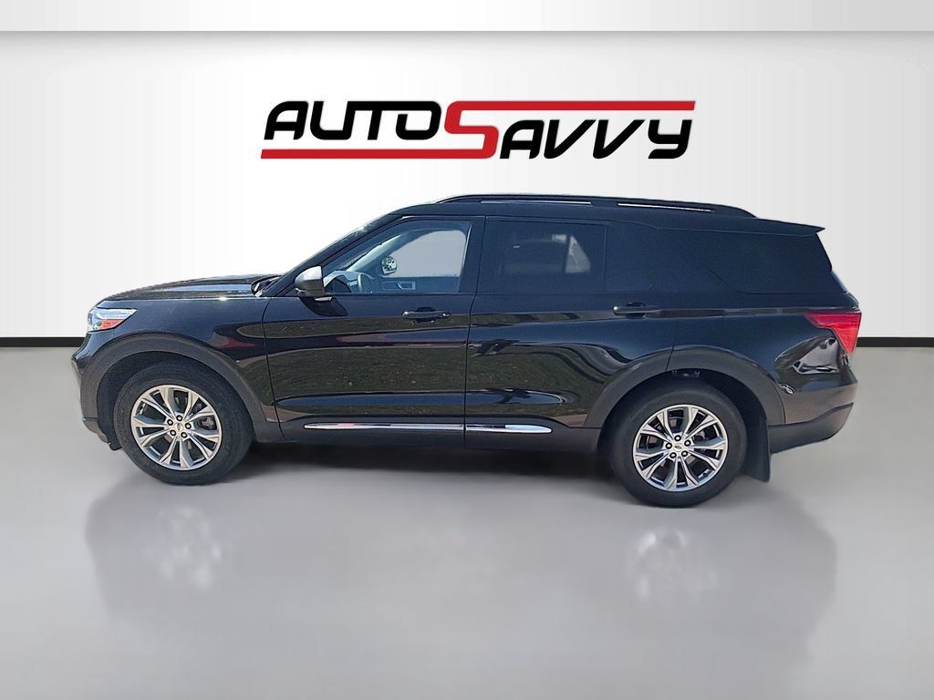 Used 2022 Ford Explorer XLT w/ Equipment Group 202A AWD/4WD image 4