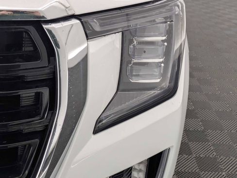 Used 2023 GMC Yukon SLE image 10