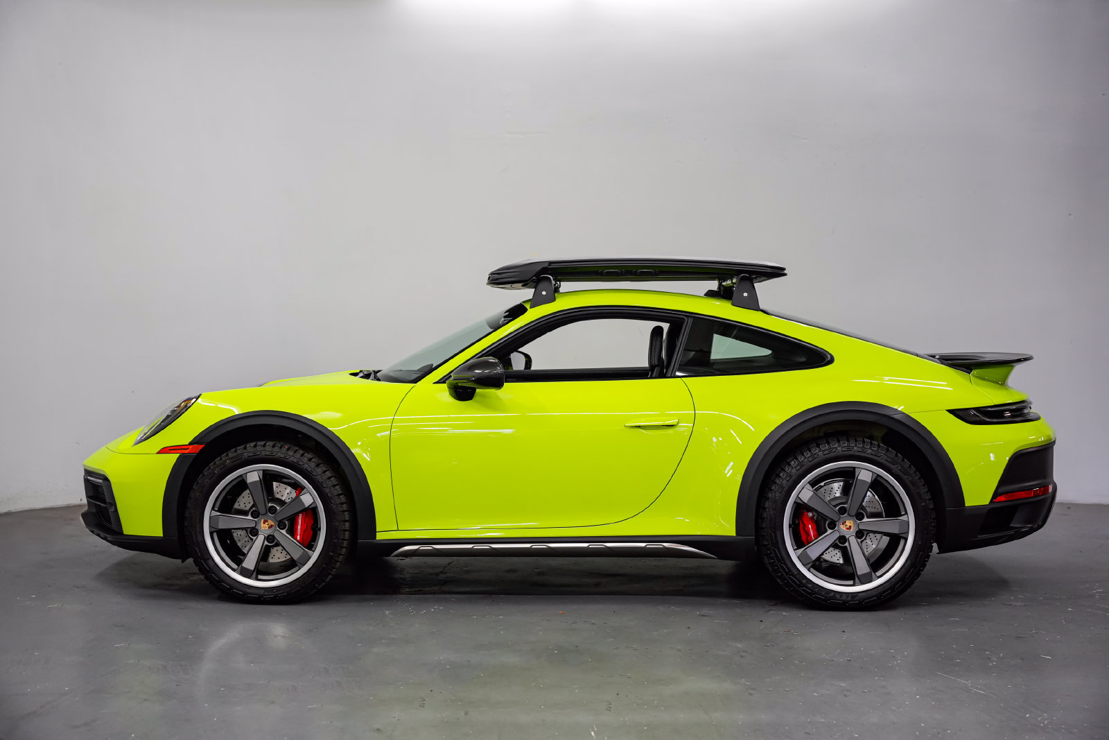 Used 2024 Porsche 911 Dakar AWD/4WD image 7