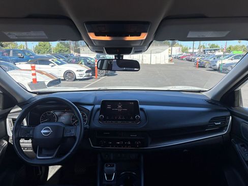 Used 2025 Nissan Rogue SV AWD/4WD image 35