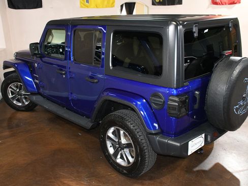 Used 2018 Jeep Wrangler Unlimited Sahara AWD/4WD image 80