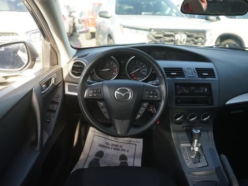 Used 2013 MAZDA MAZDA3 i Sport FWD image 21