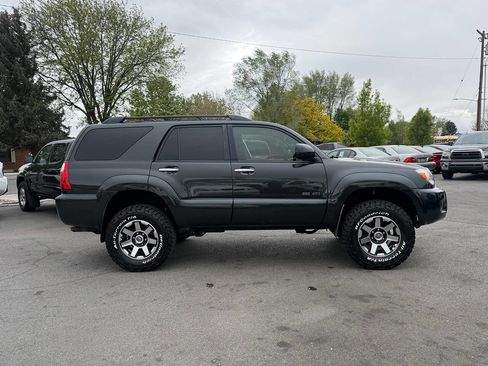 Used 2008 Toyota 4Runner SR5 image 7