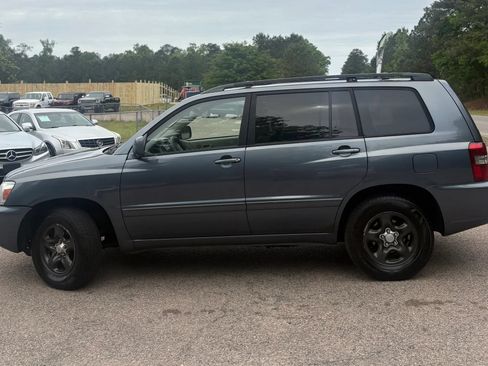 Used 2004 Toyota Highlander 2WD image 4
