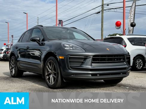 Used 2022 Porsche Macan AWD/4WD image 4