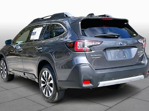 Used 2023 Subaru Outback Touring image 11