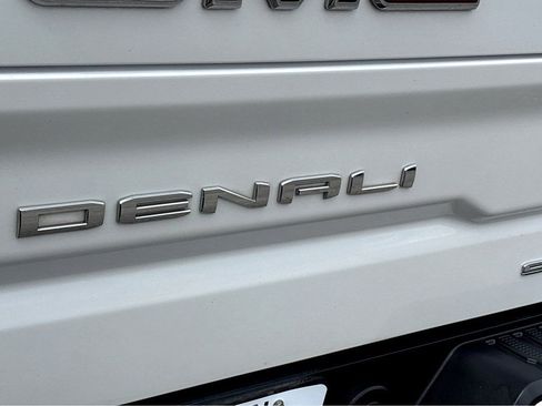 Used 2023 GMC Sierra 1500 Denali w/ Denali Reserve Package AWD/4WD image 21