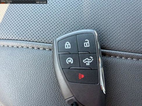 New 2026 GMC Sierra 2500 SLT w/ SLT Premium Package image 22