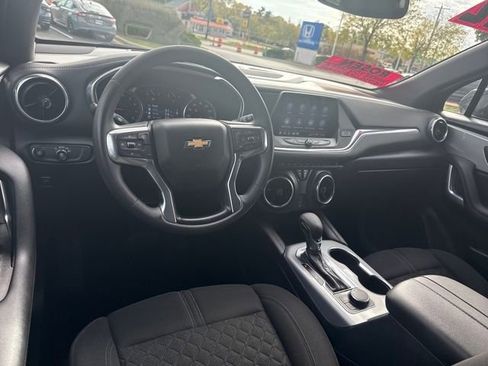 Used 2022 Chevrolet Blazer LT image 22