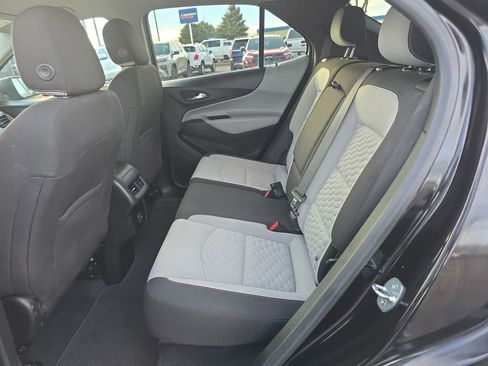Used 2021 Chevrolet Equinox LS w/ LS Convenience Package image 26