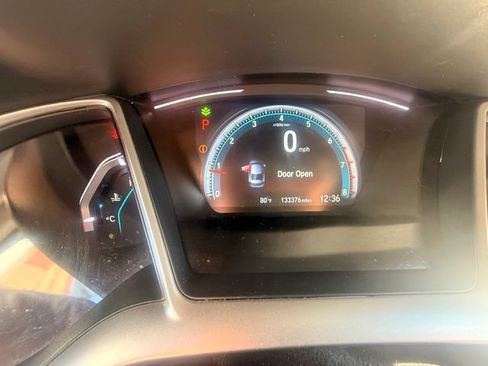 Used 2017 Honda Civic EX-L image 8