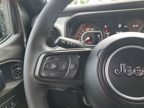 Used 2025 Jeep Wrangler Unlimited Sport AWD/4WD image 20