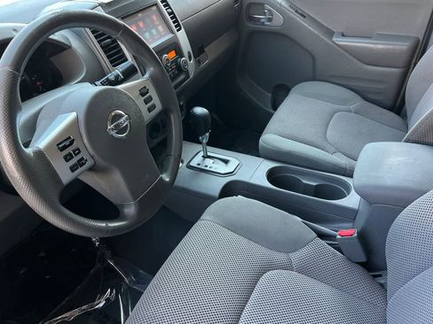 Used 2020 Nissan Frontier SV RWD image 12