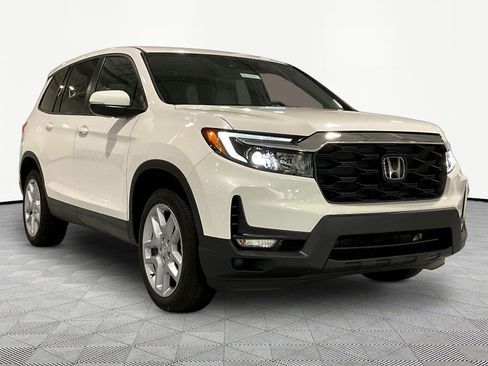 Used 2024 Honda Passport EX-L image 3