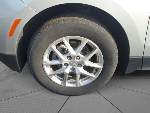 Used 2022 Chevrolet Equinox LT image 11
