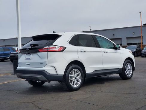 Used 2023 Ford Edge SEL AWD/4WD image 3
